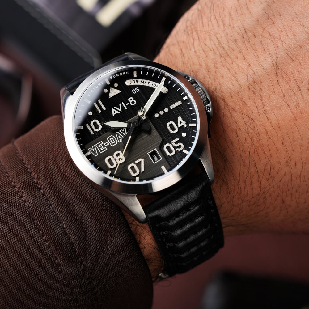 AVI - 8 Patriot Automatic Ve - Day 80Th Limited Edition Victory Shadow | TIME Watches