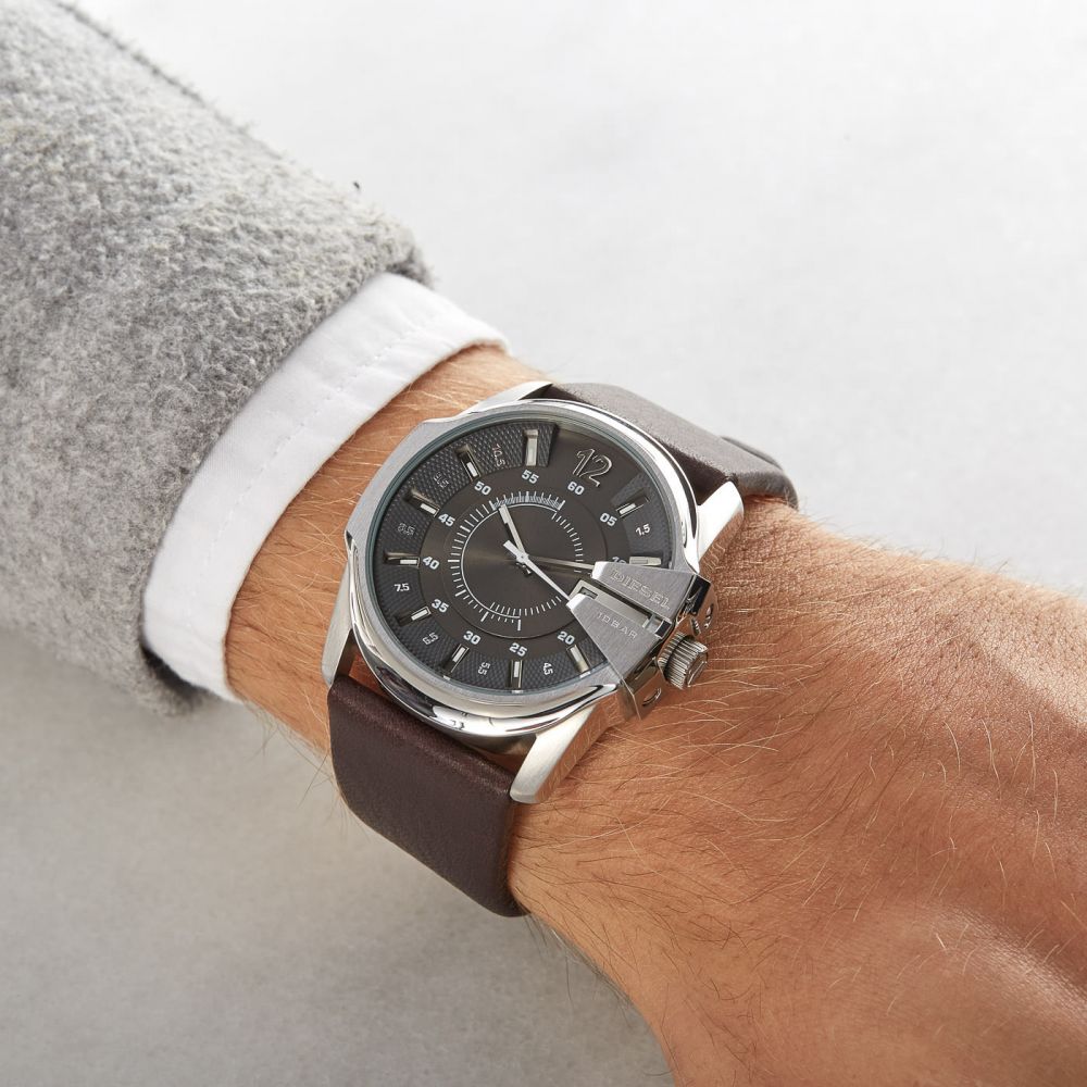 Diesel Mega Chief Grey Dial Men's Watch | DZ1206 | Time Watch Specialists