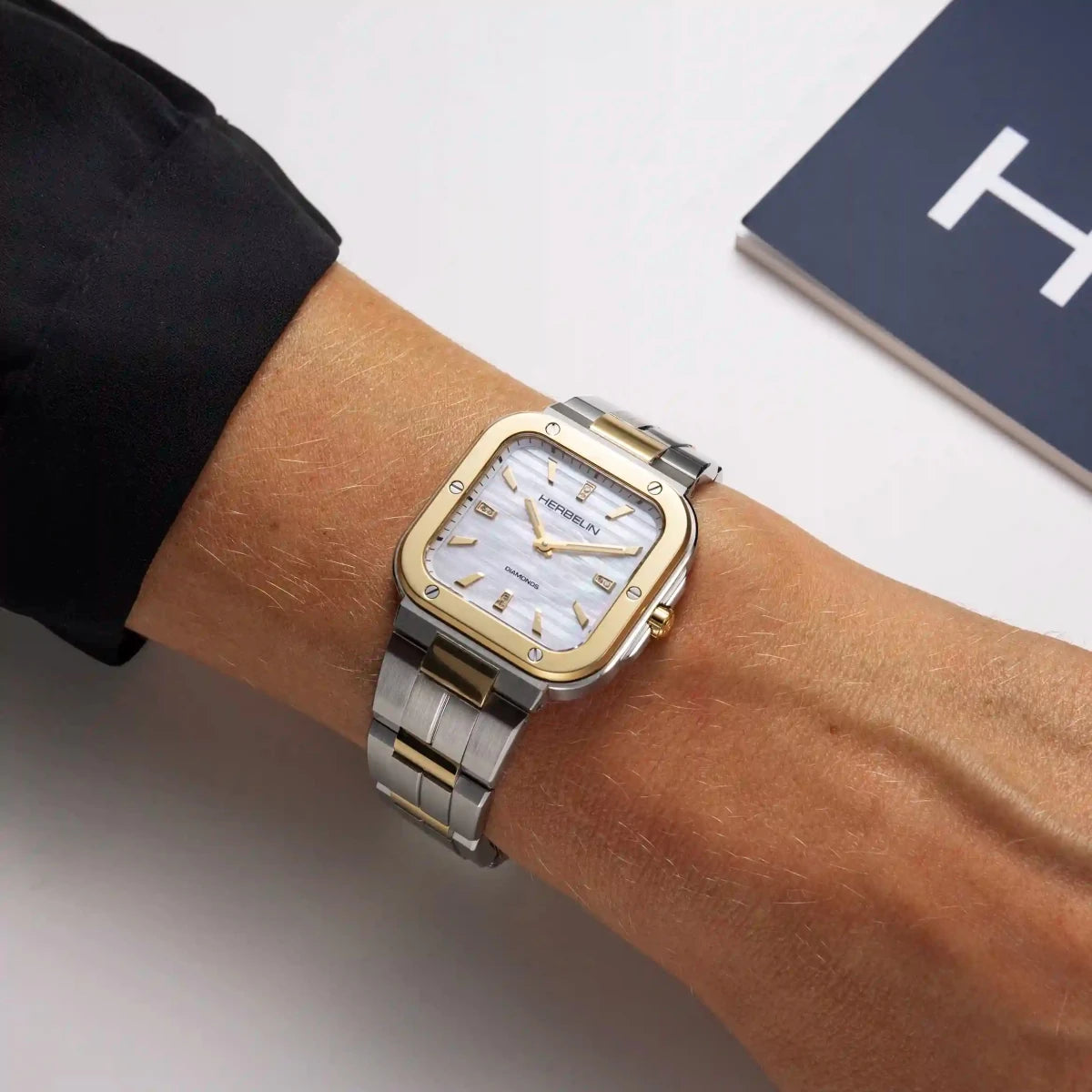HERBELIN Cap Camarat Square Dame Mother of Pearl and Diamonds 30mm Women's Watch | 17546BT1N89 | TIME Watches
