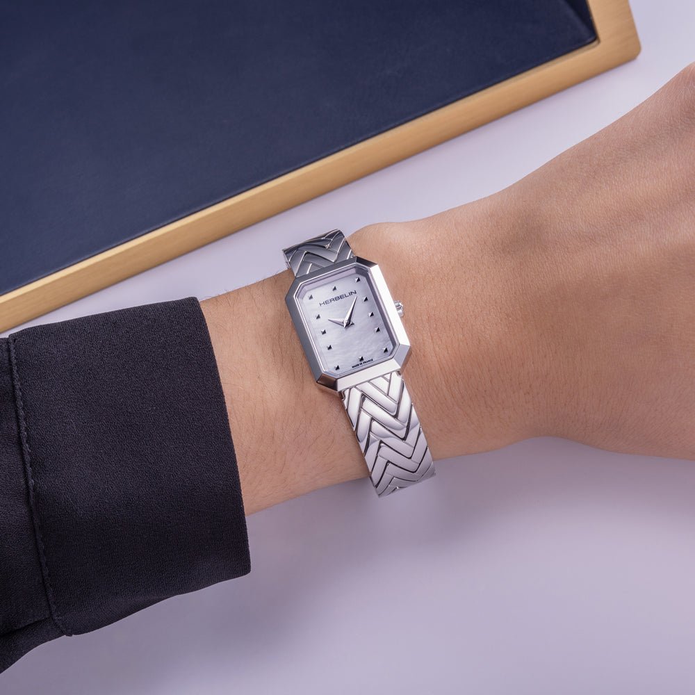 HERBELIN Octagon Chevrons Steel and Mother of Pearl 26mm Women's Watch | 17446B19 | TIME Watches