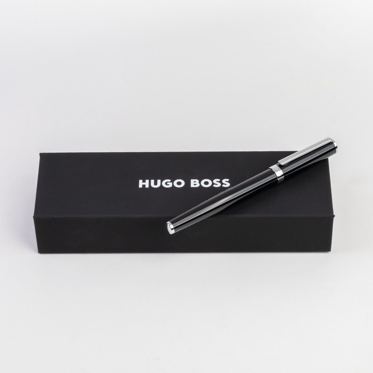 HUGO BOSS Rollerball pen Gear Icon Black | HSN2545A | TIME Watches