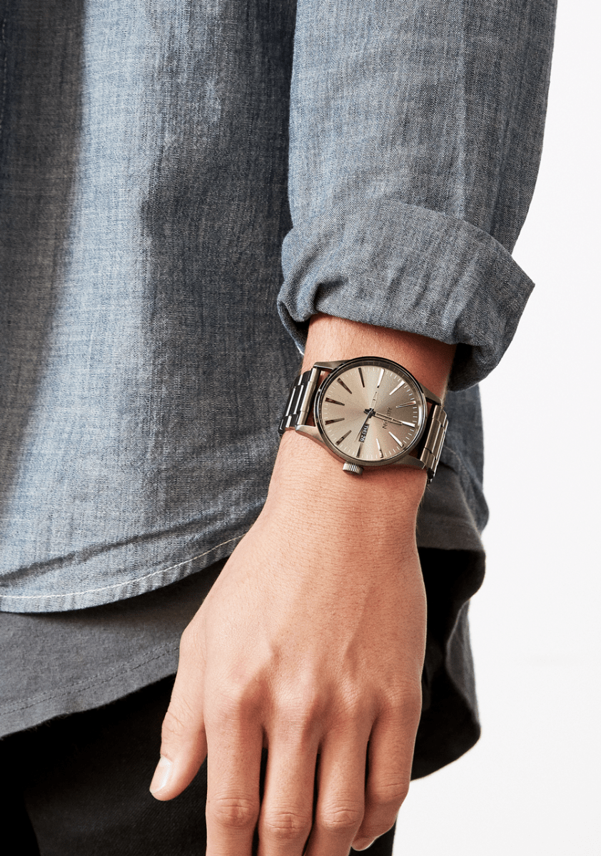 NIXON Sentry Stainless Steel Gunmetal Dial and Black Steel Bracelet 42mm Men's Watch | A356632 - 00 | TIME Watches